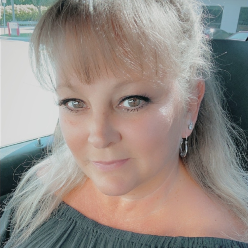 Meet your Posher, Sheri